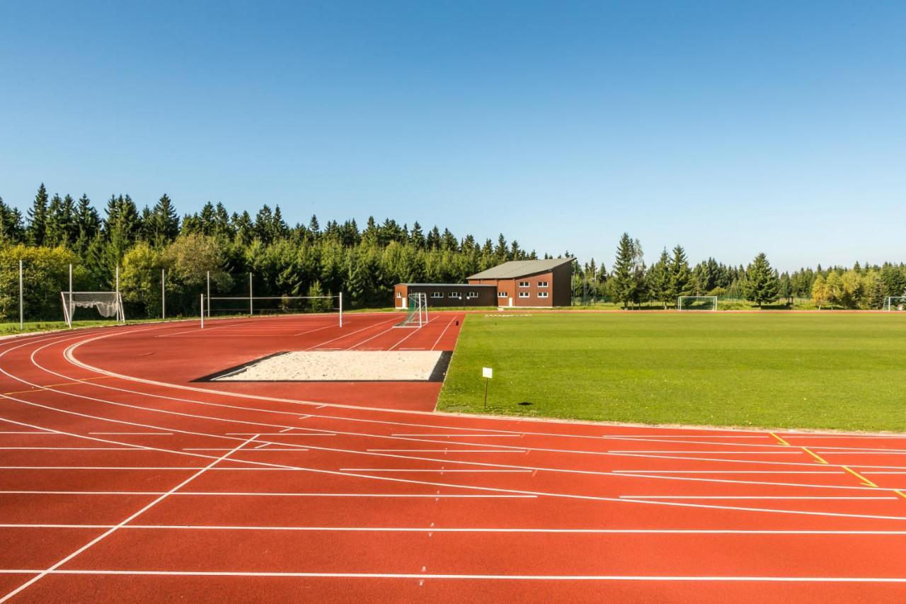 Sportpark Rabenberg Hotel Брайтенбрун Екстериор снимка