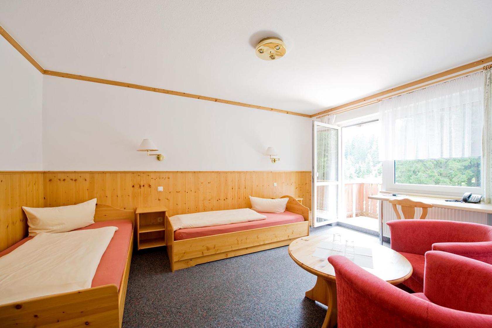 Sportpark Rabenberg Hotel Брайтенбрун Екстериор снимка